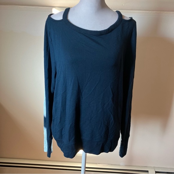 Athleta Blue Shoulder Cut out Long Sleeve Comfy Sweatshirt size Medium - Picture 2 of 6
